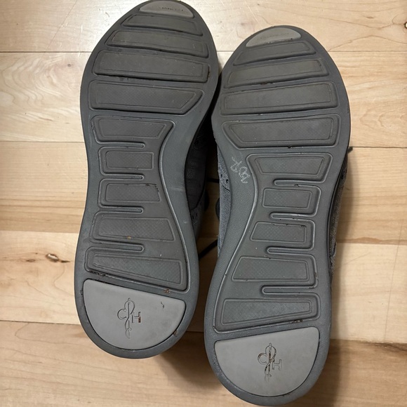 Cole Haan Lunargrand Silver Wingtip Oxfords - Picture 7 of 8